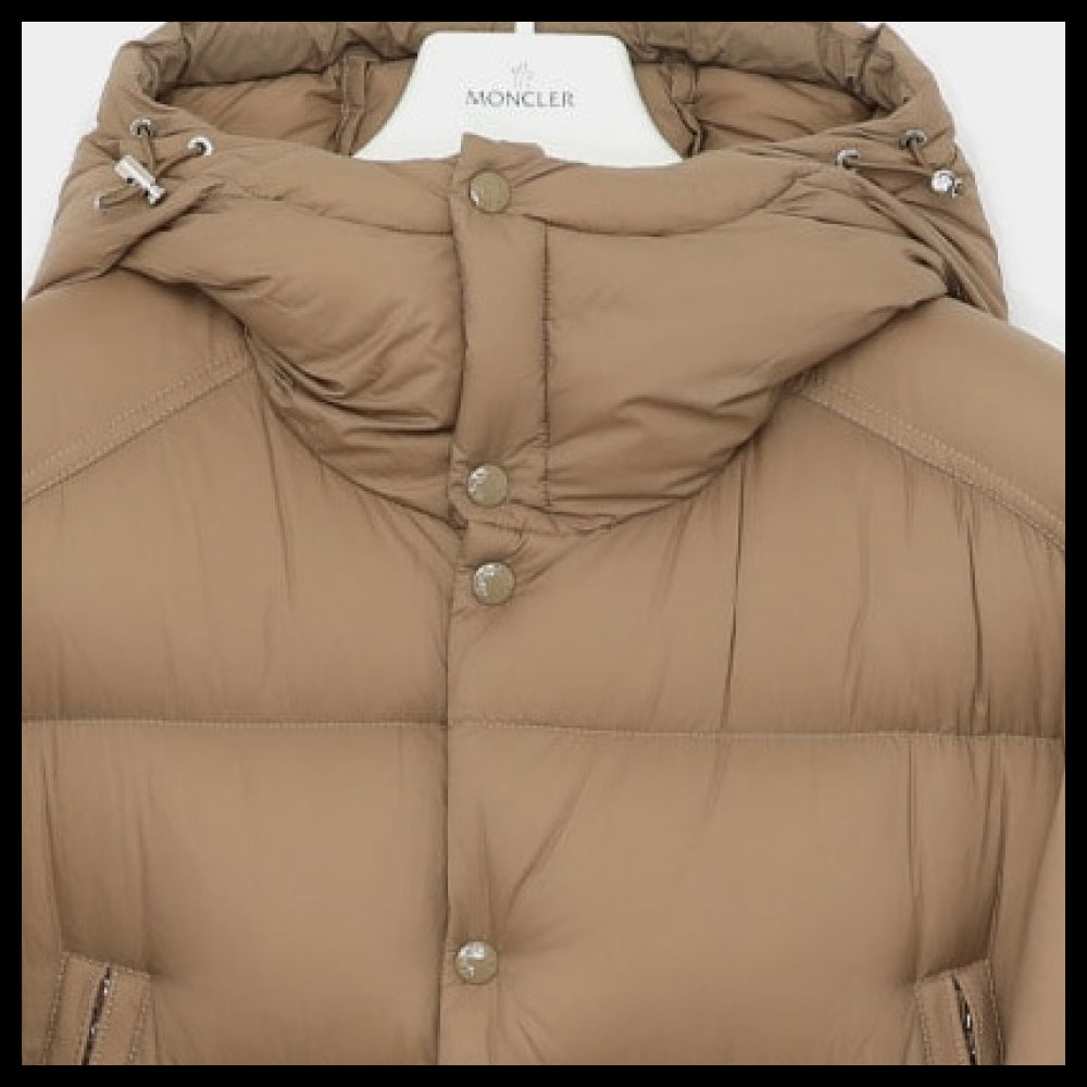 【MONCLER】Patch logo hooded padded jacket
