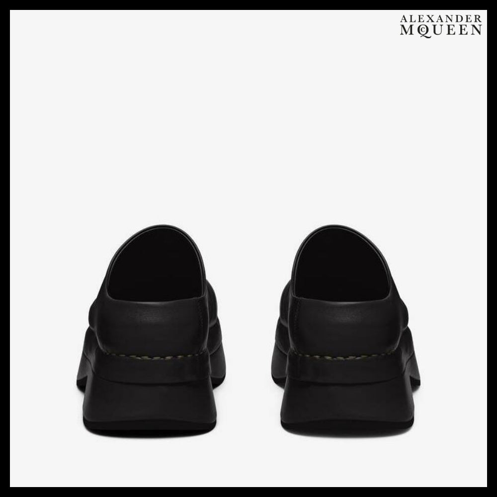 【Alexander Mcqueen】Black Calf Leather Stone Clog
