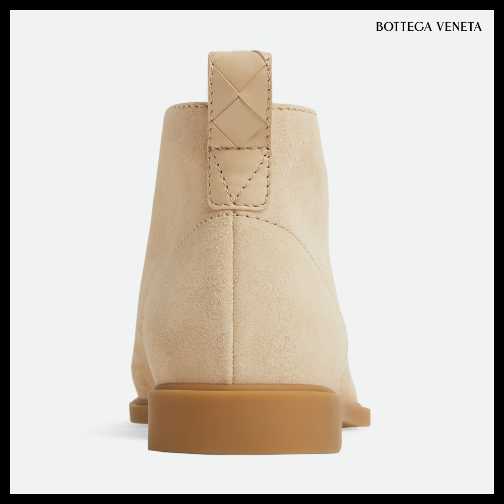 【BOTTEGA VENETA】Astaire Lace-Up Ankle Boots Tofu