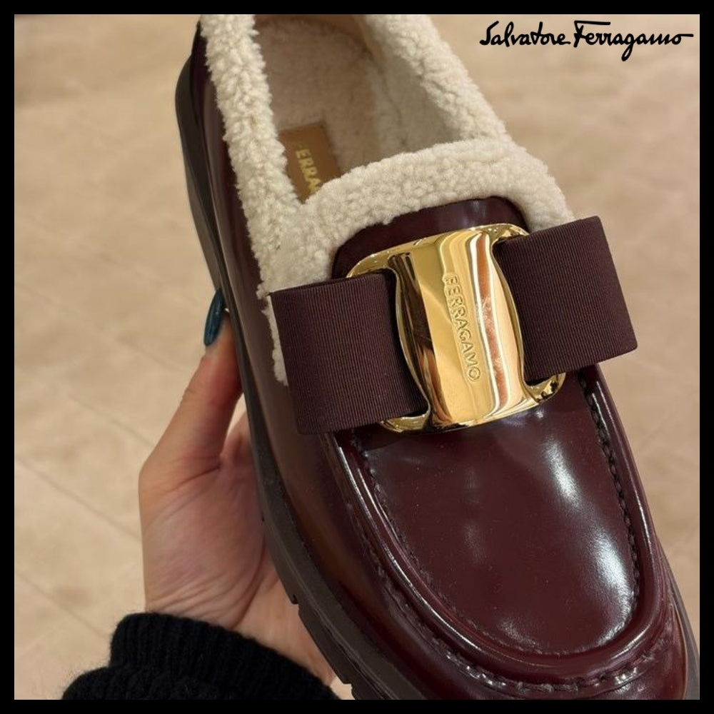 【FERRAGAMO】MIRTY FUR VARA BOW SHEARLING LOAFERS BURGUNDY
