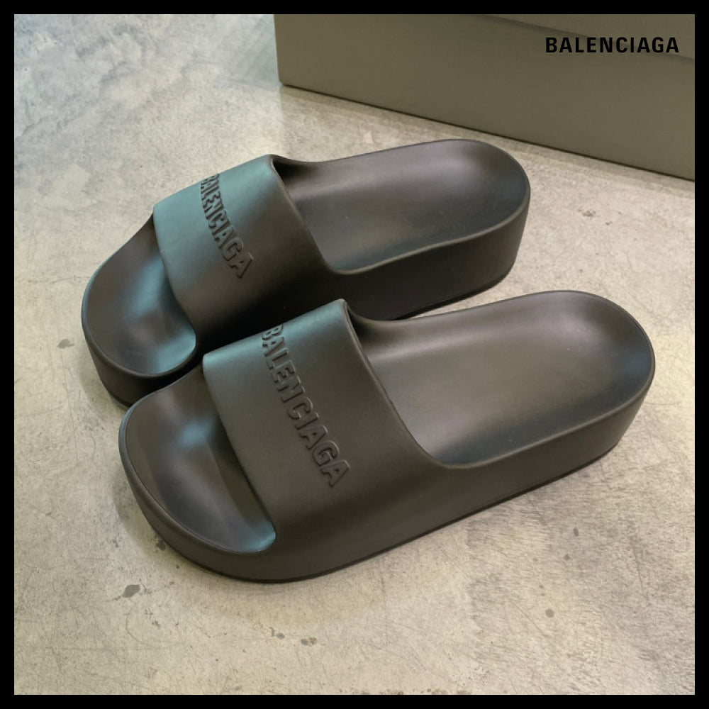 ★BALENCIAGAアウトレット セール ★Chunky Slide Sandal