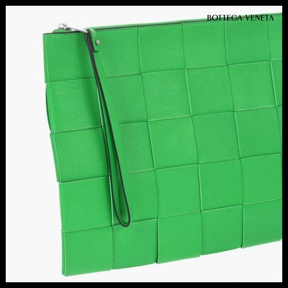 【BOTTEGA VENETA】Green Clutch Bag