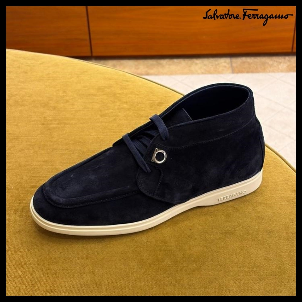 【FERRAGAMO】CERVIA GANCINI LOGO SUEDE LOAFERS NAVY