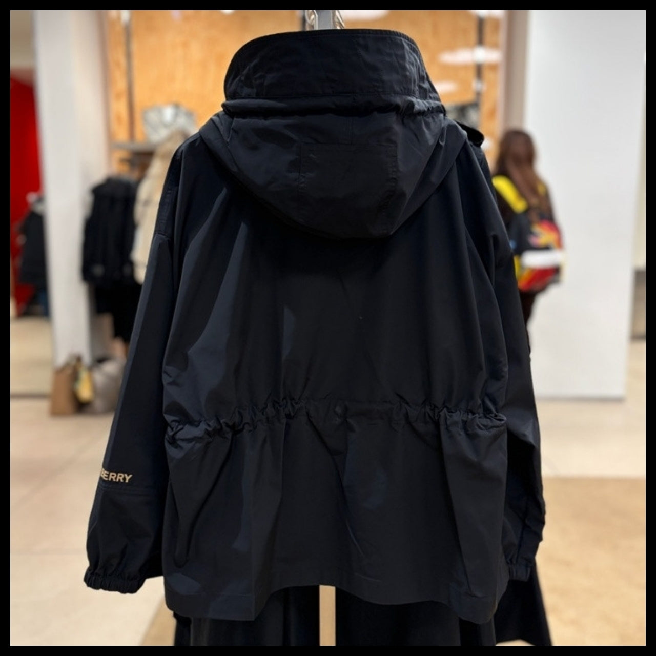 【Burberry】New Birley Internal EKD Drawstring Hooded Zip Up