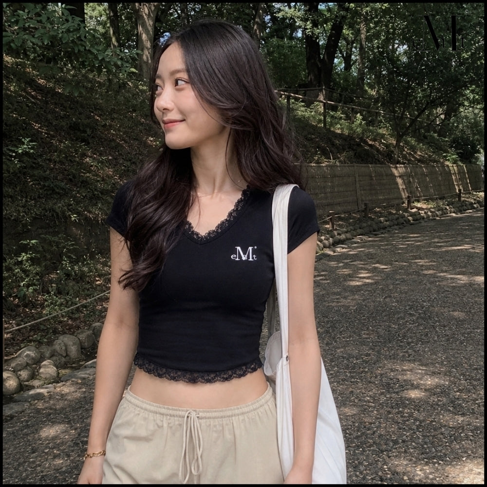【MUCENT】Sunnier Lace V-Neck Short Sleeve Tee (3 Colors)