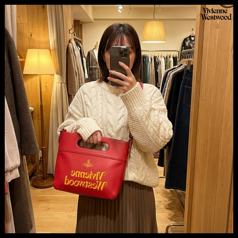 ◆Vivienne Westwood◆ Carry Logo Print Shoulder Bag