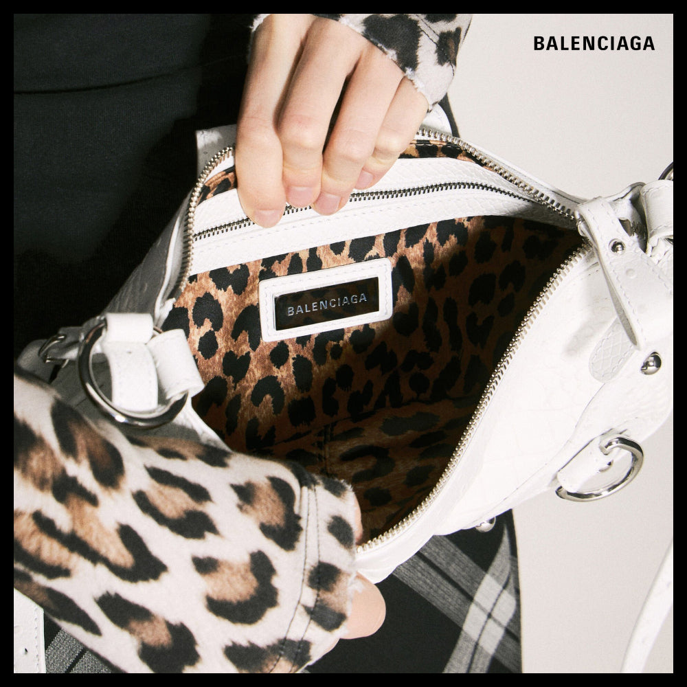 【BALENCIAGA】White Essex Small Shoulder Bag