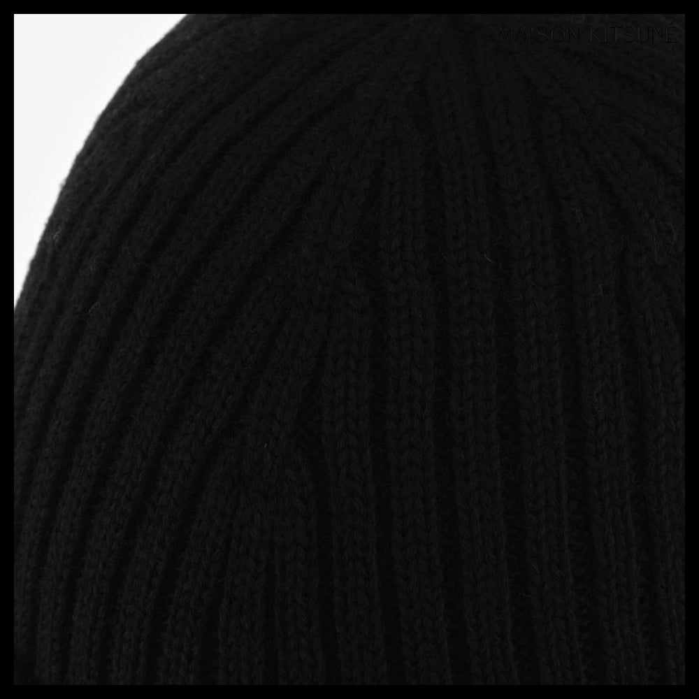 【MAISON KITSUNE】Bold Fox Head Beanie Black