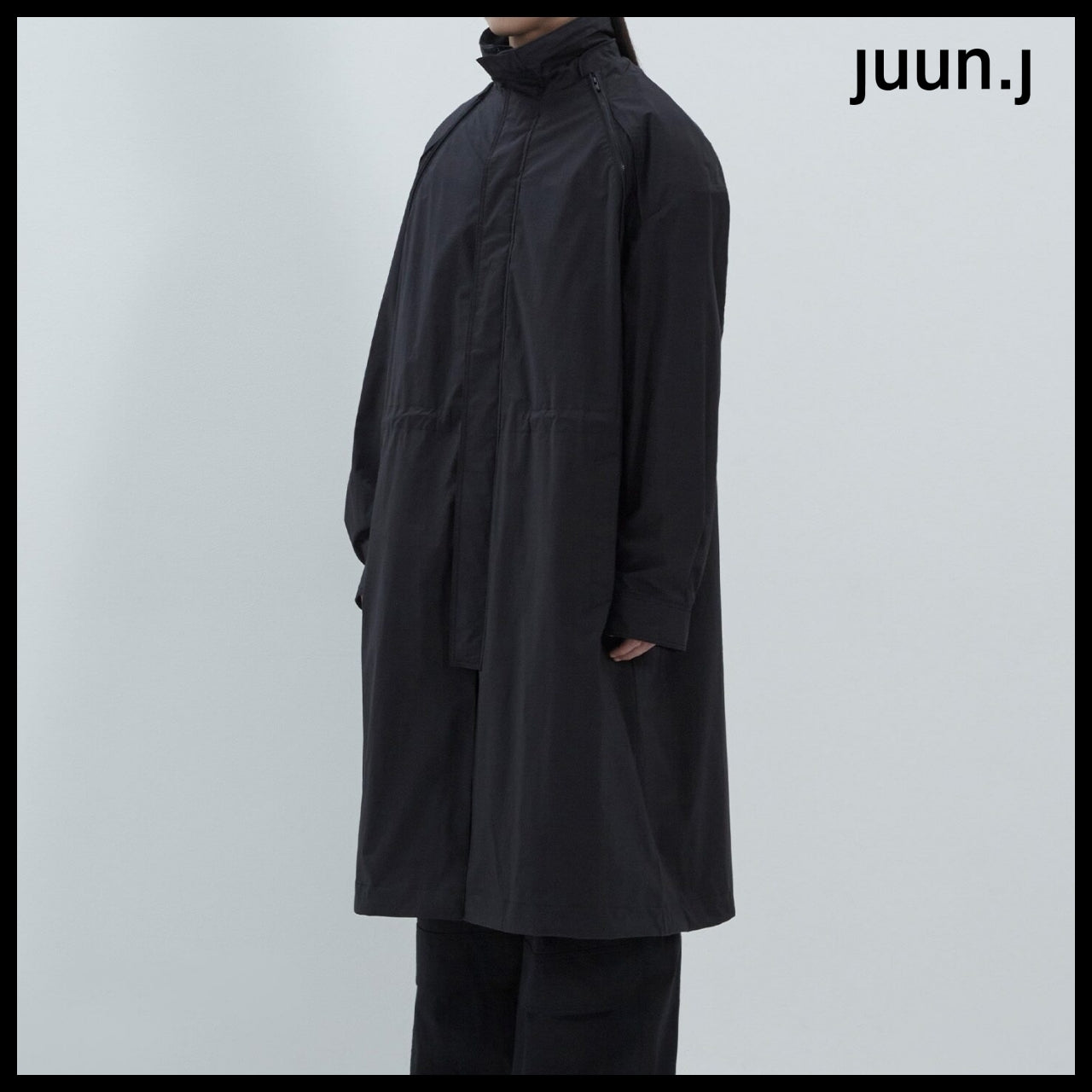 【JUUN.J】Stand Collar Sleeve Detachable Mac Coat Black