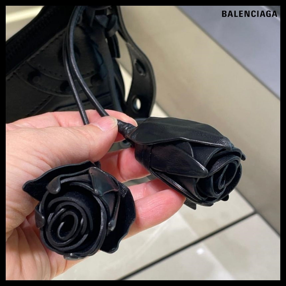 【正規品】BALENCIAGA Lambskin Le Cagole Rose Detail XS Hobo