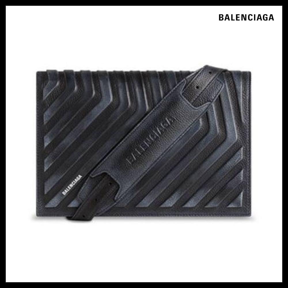 【BALENCIAGA】Car Flap Bag with Strap Dirty Effect Black