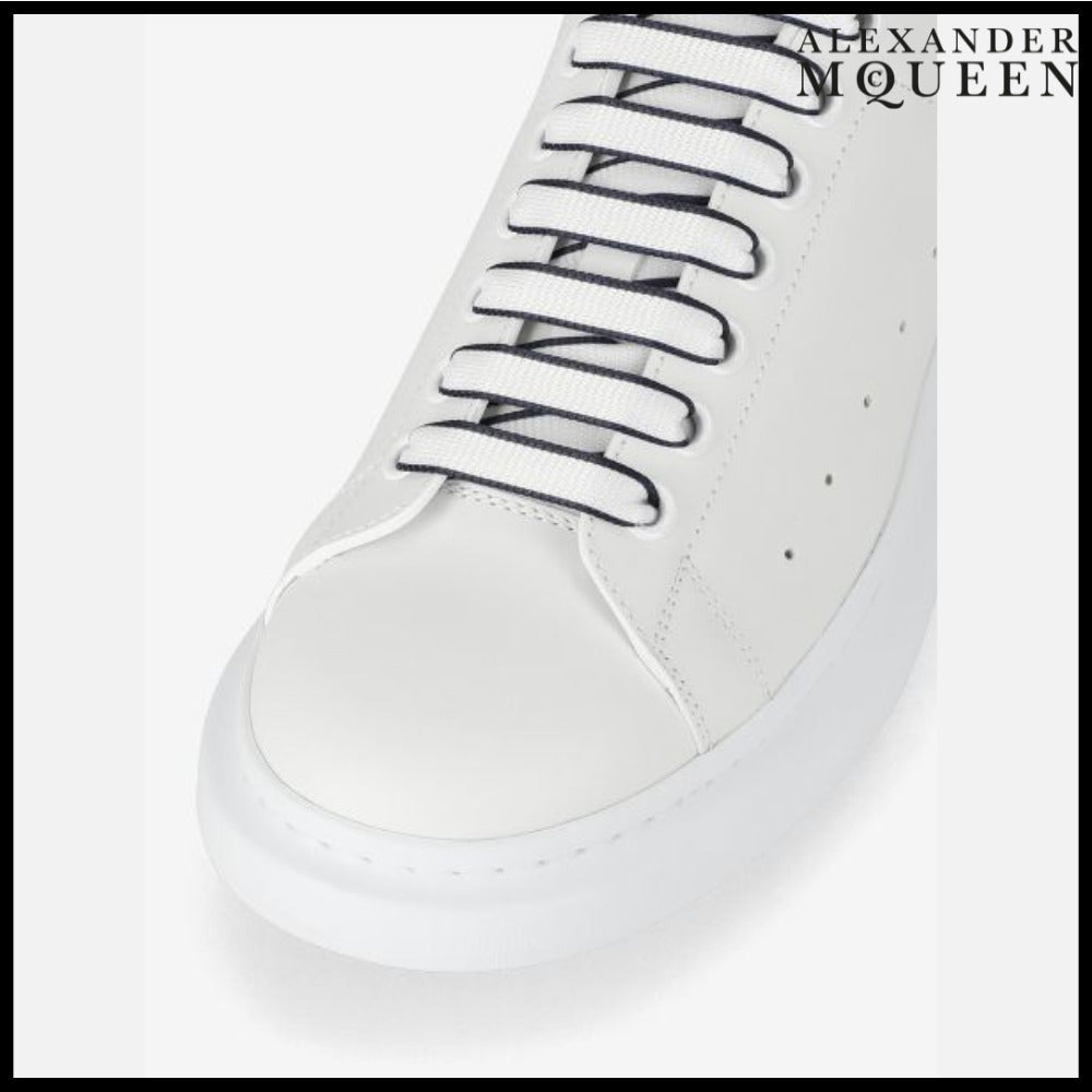 【Alexander Mcqueen】Oversole Sneakers in White/Navy