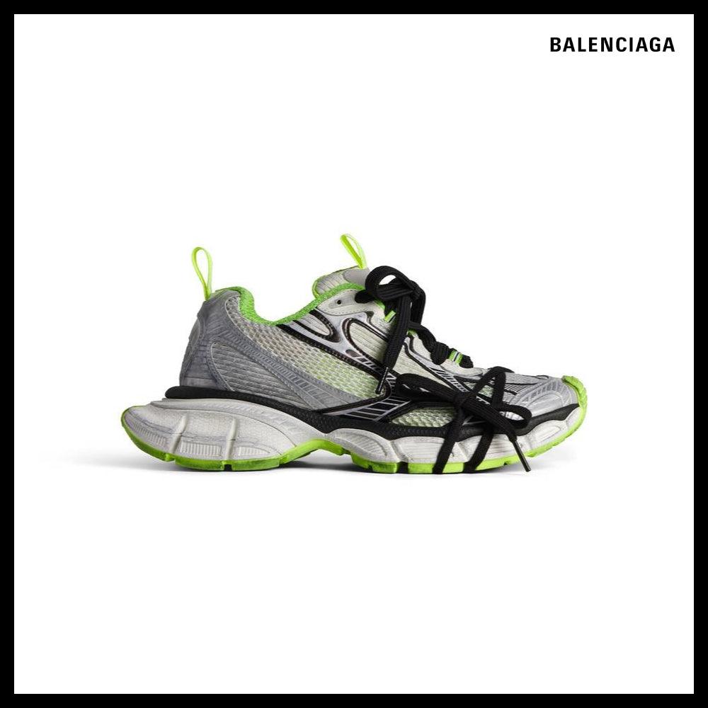 【BALENCIAGA】3XL Sneaker Triple S Distressed Silver