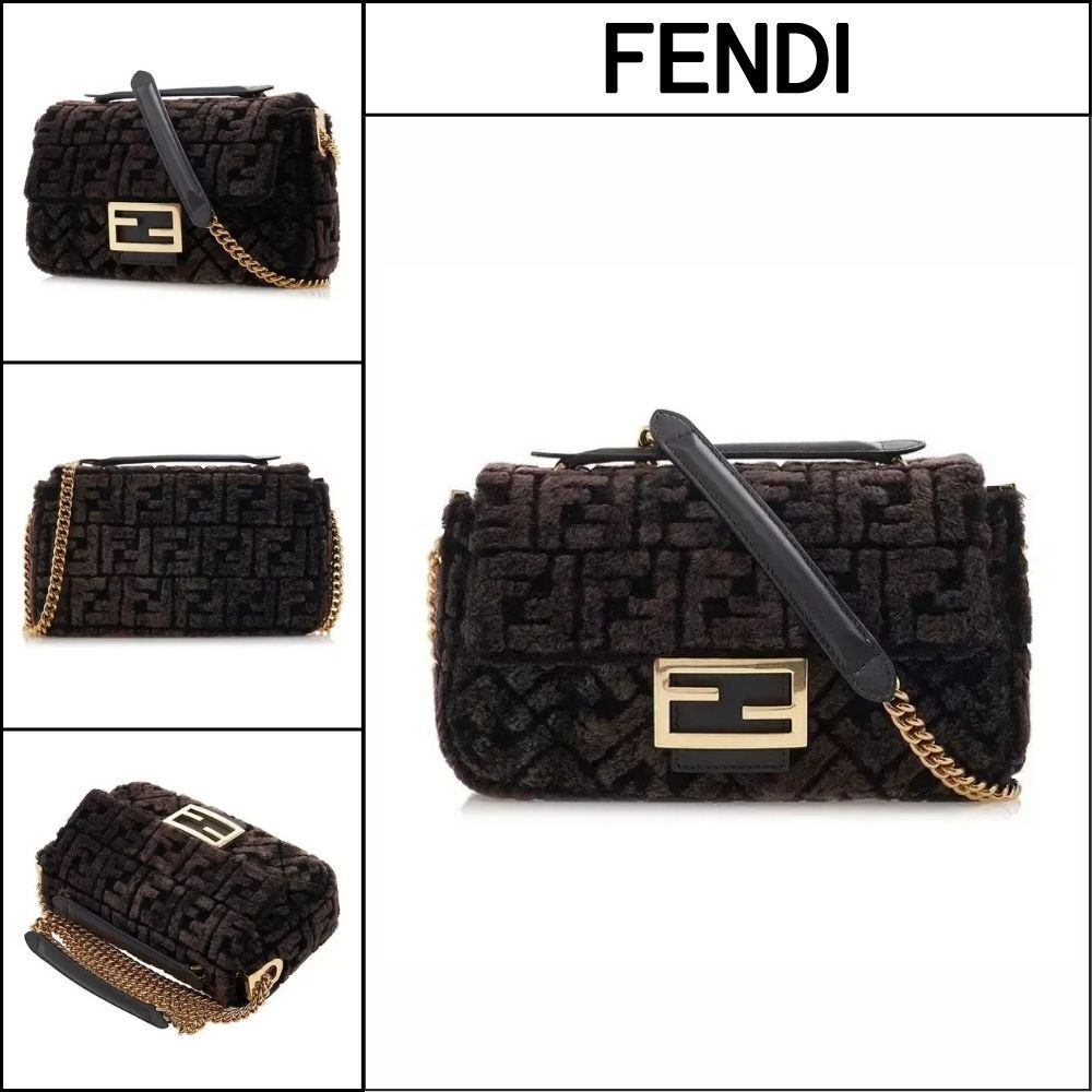 【FENDI】Women's Chain Baguette Bag