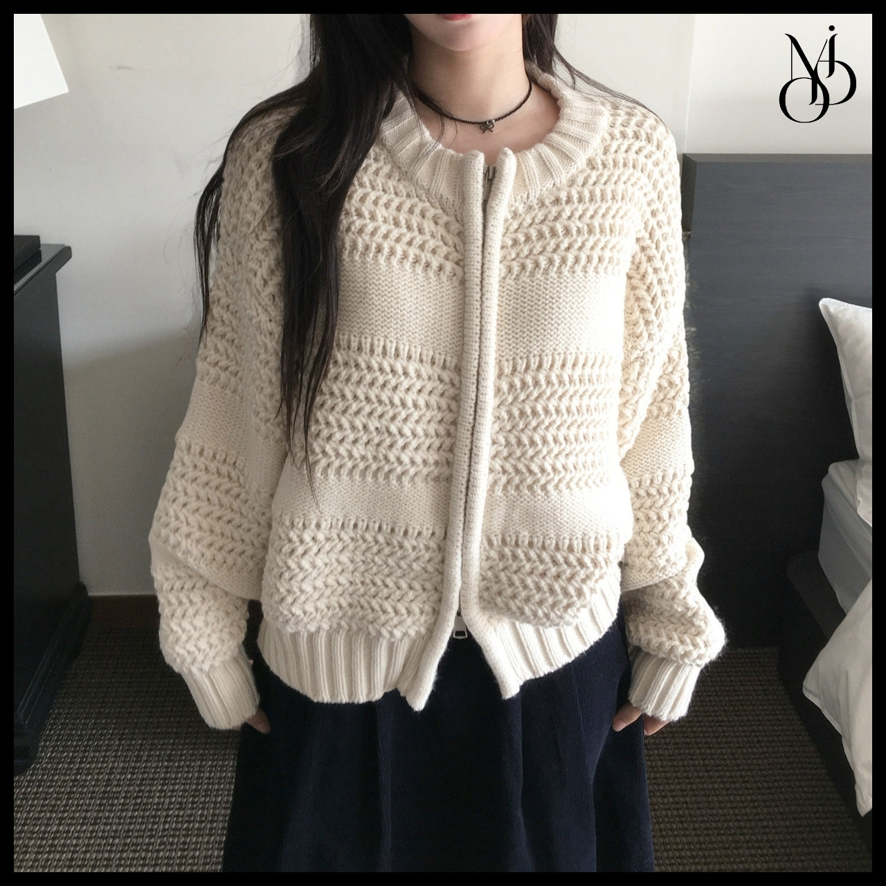 【MODIMOOD】Heavy Knit Half Zip-Up 2 Colors