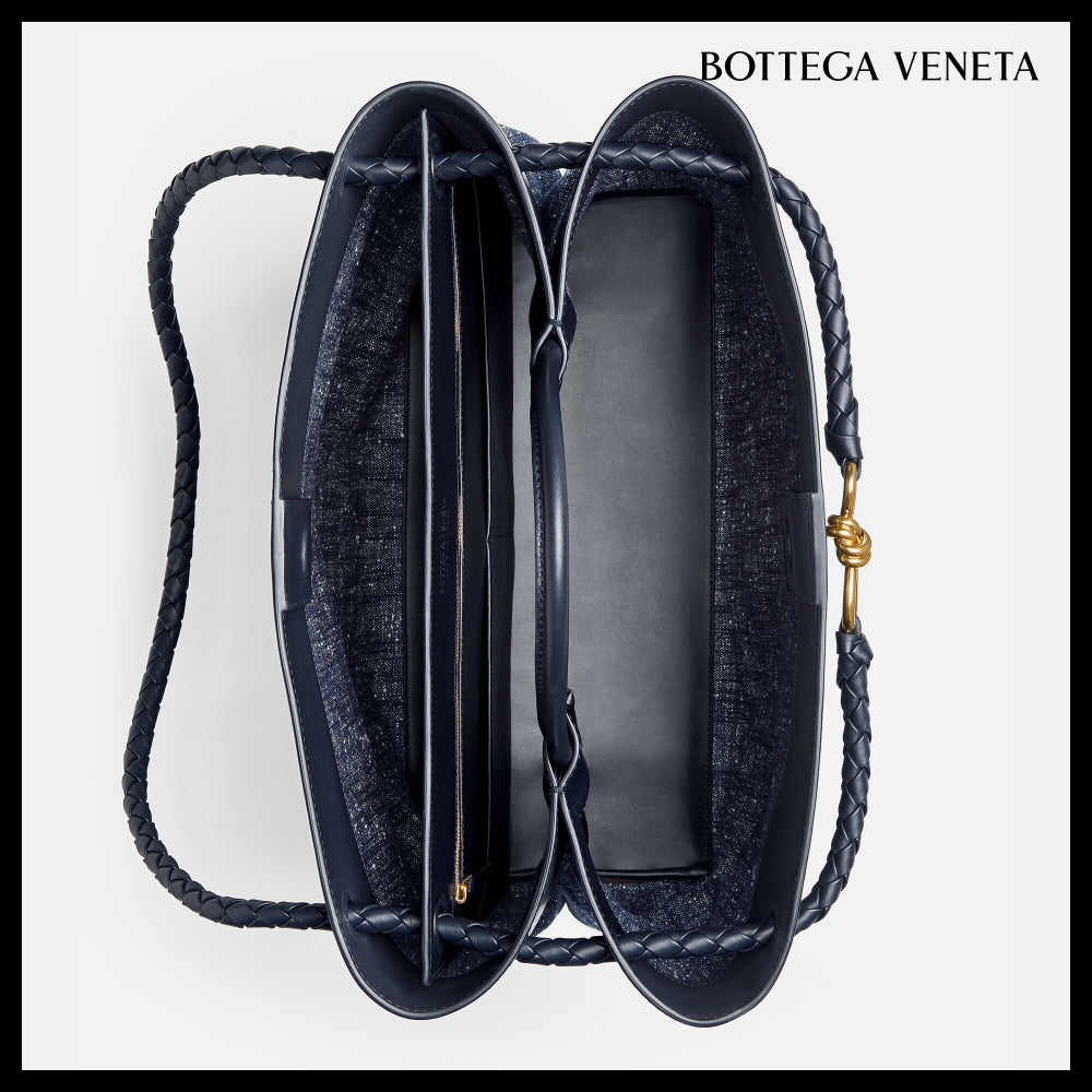 ◆BOTTEGA VENETA◆LARGE ANDIAMO TOTE BAG NAVY WHITE SPACE