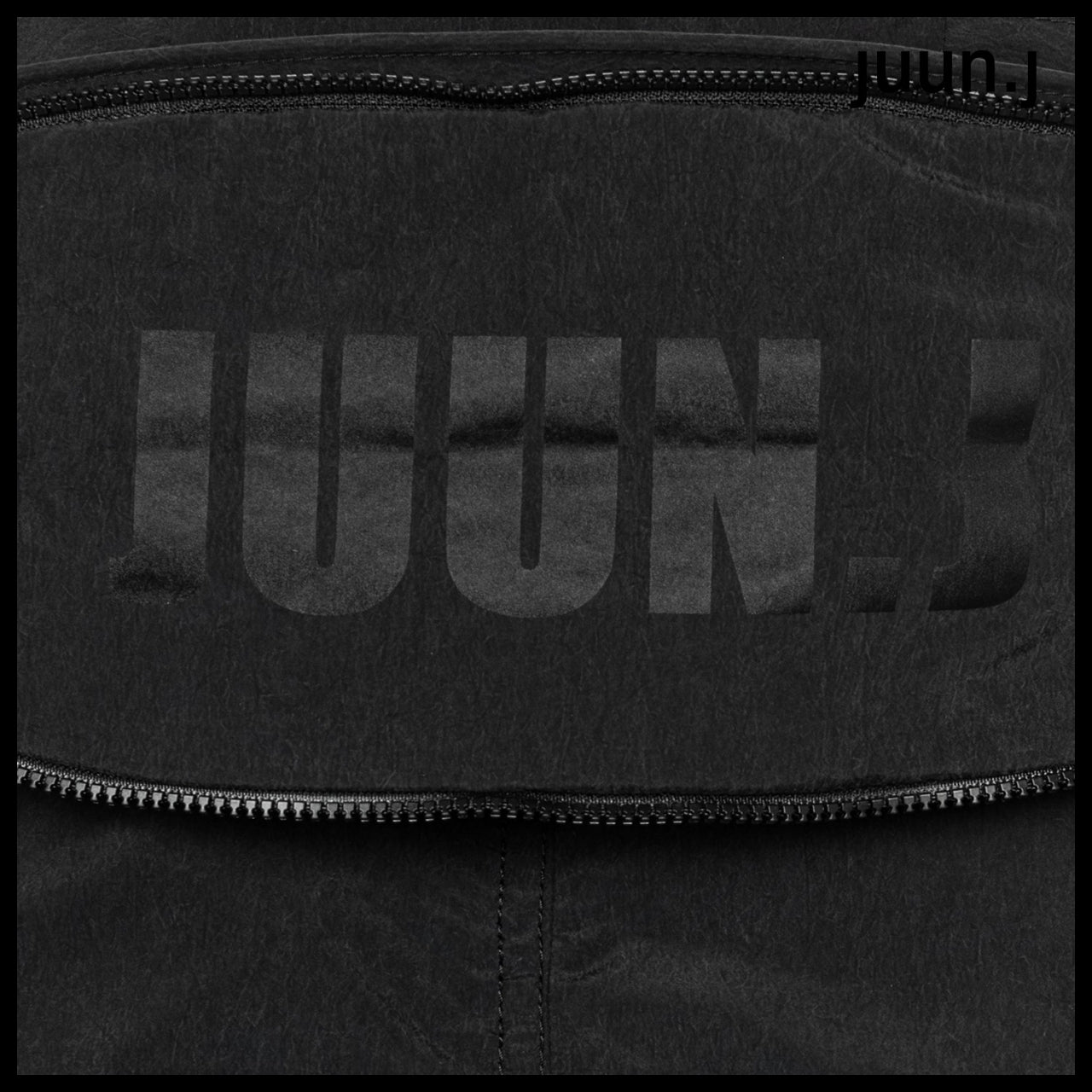 【JUUN.J】Salt Shrink Nylon Side Zipper Short Padded Hood
