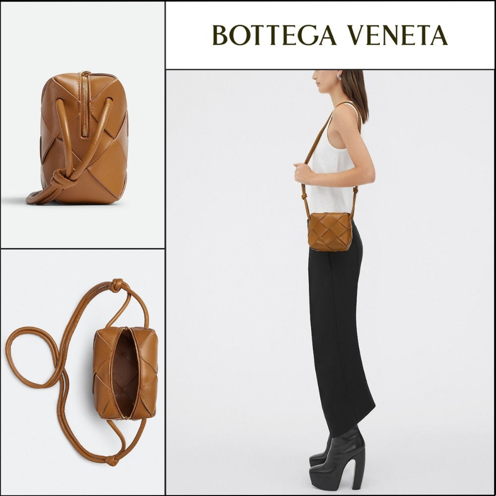 【BOTTEGA VENETA】Mini Cassette Camera Bag