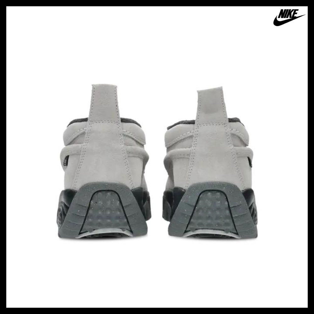 【NIKE】ACG Izy Running Shoes Photon Dust