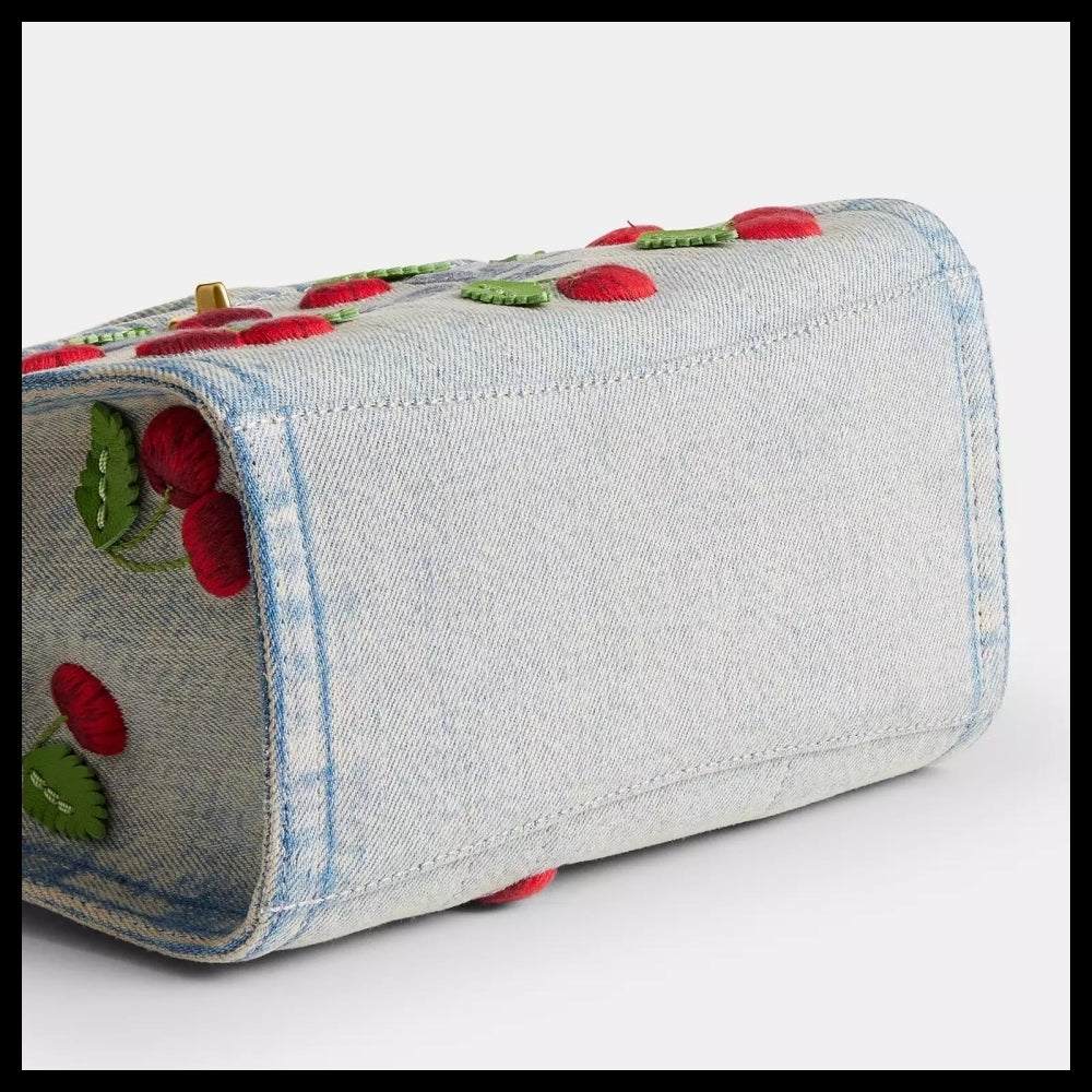 【Coach】Cargo Tote Bag 20 With Cherry Embroidery