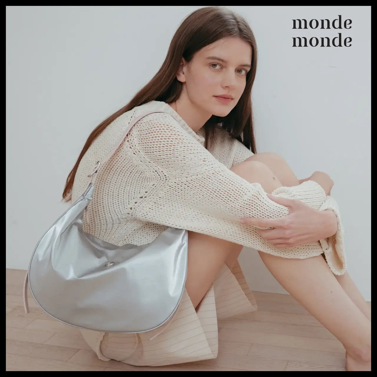 【monde monde】Classic Button Half Moon Nylon Bag (2 Colors)