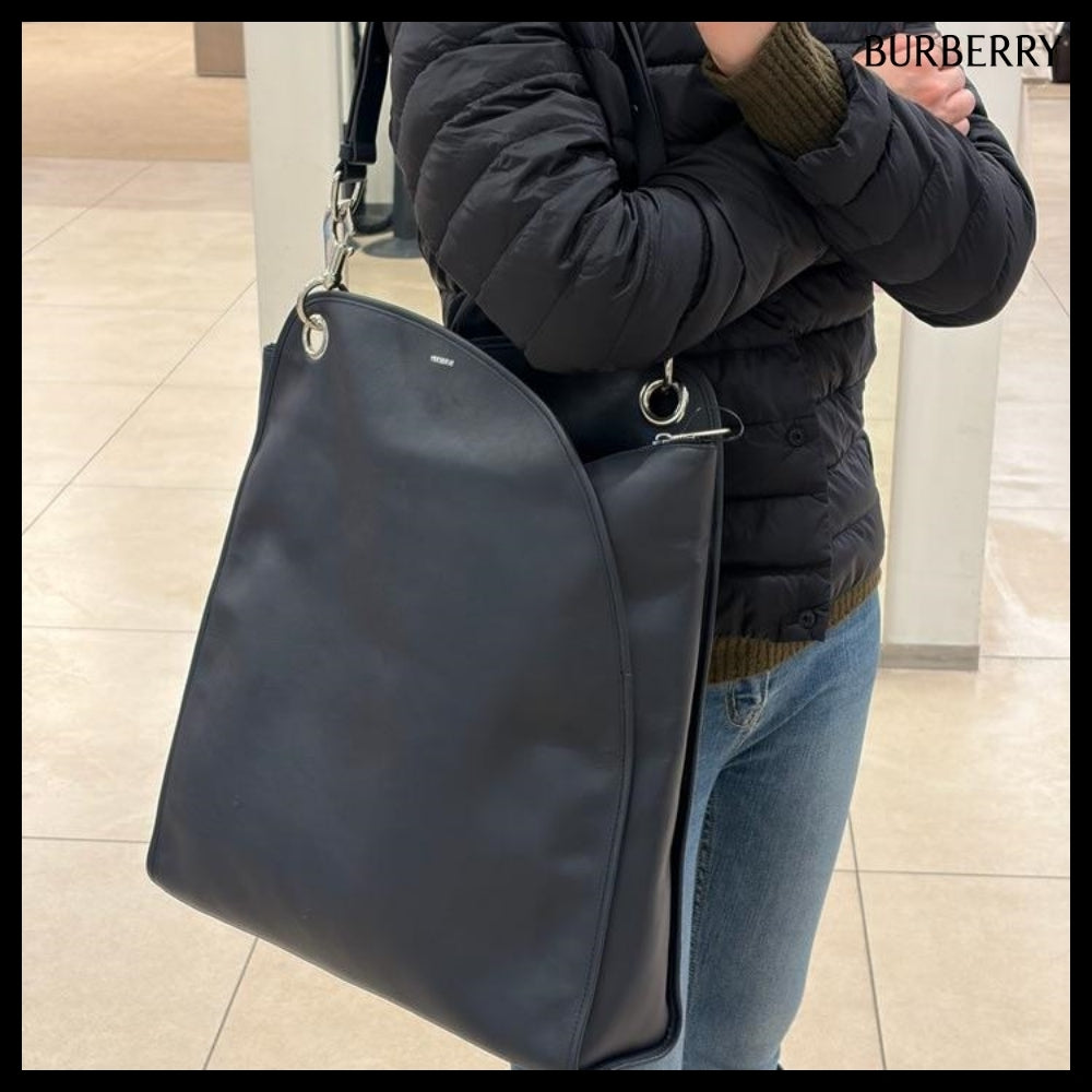 【Burberry】Shield Twin Logo Leather Tote Bag Indigo