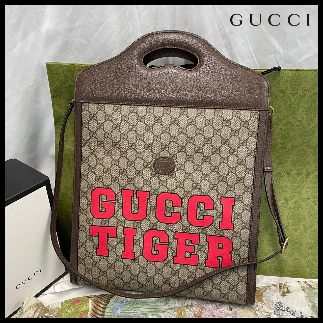 【GUCCI】Tiger Print Two Web Stripe Tote Bag