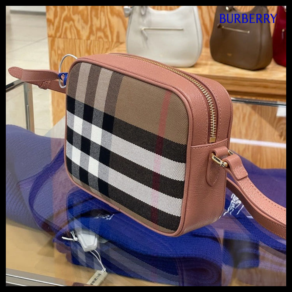 【Burberry】New House Check Leather Small Camera Bag Dark