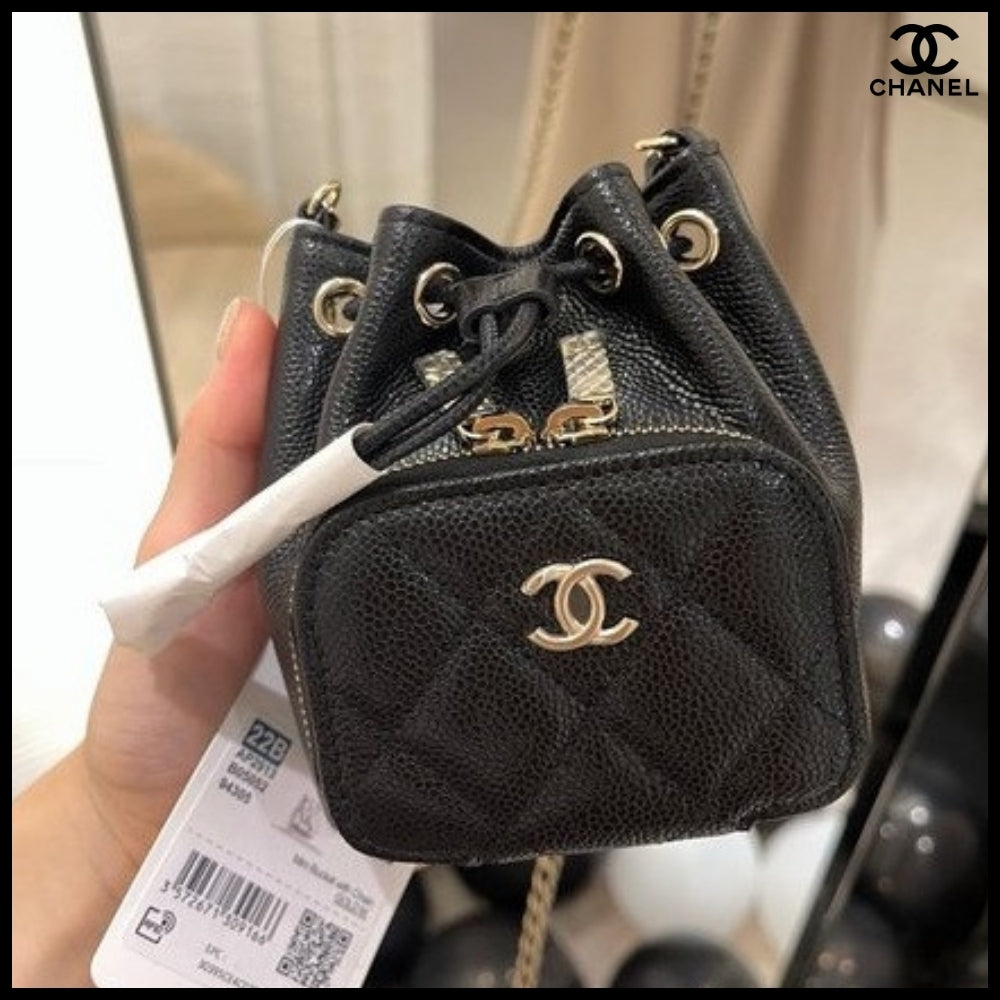 【CHANEL】Mini Bucket Crossbody Bag Black