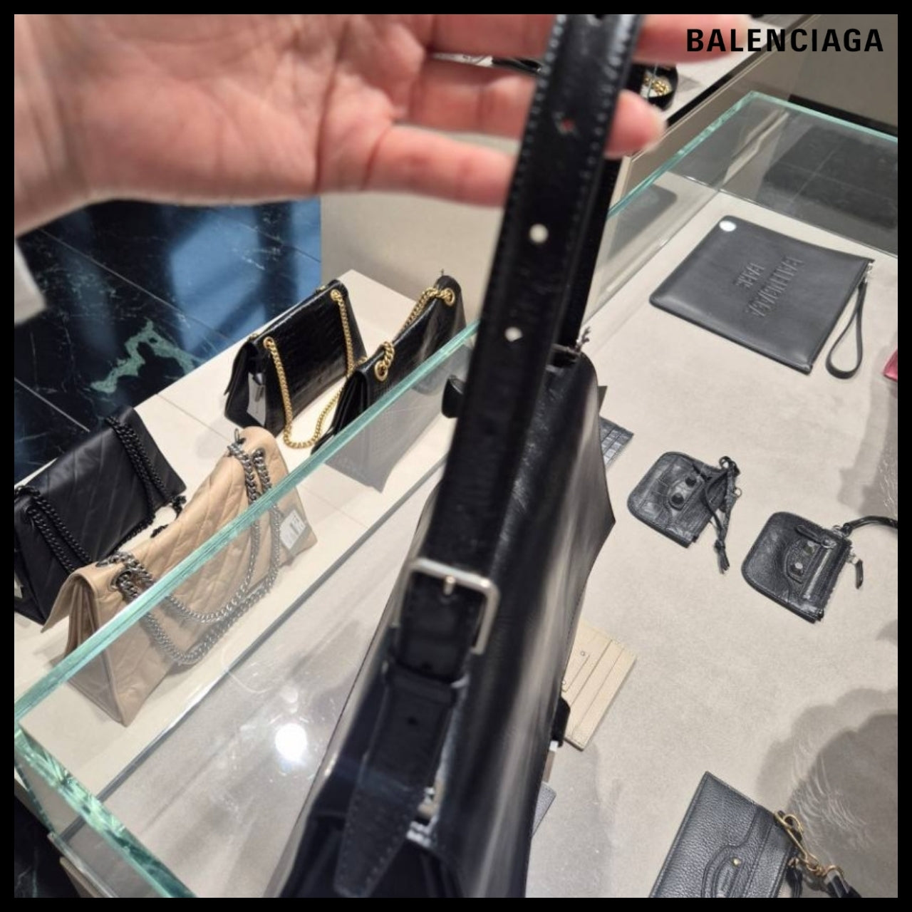 【BALENCIAGA】Crush Medium Sling Bag in Black