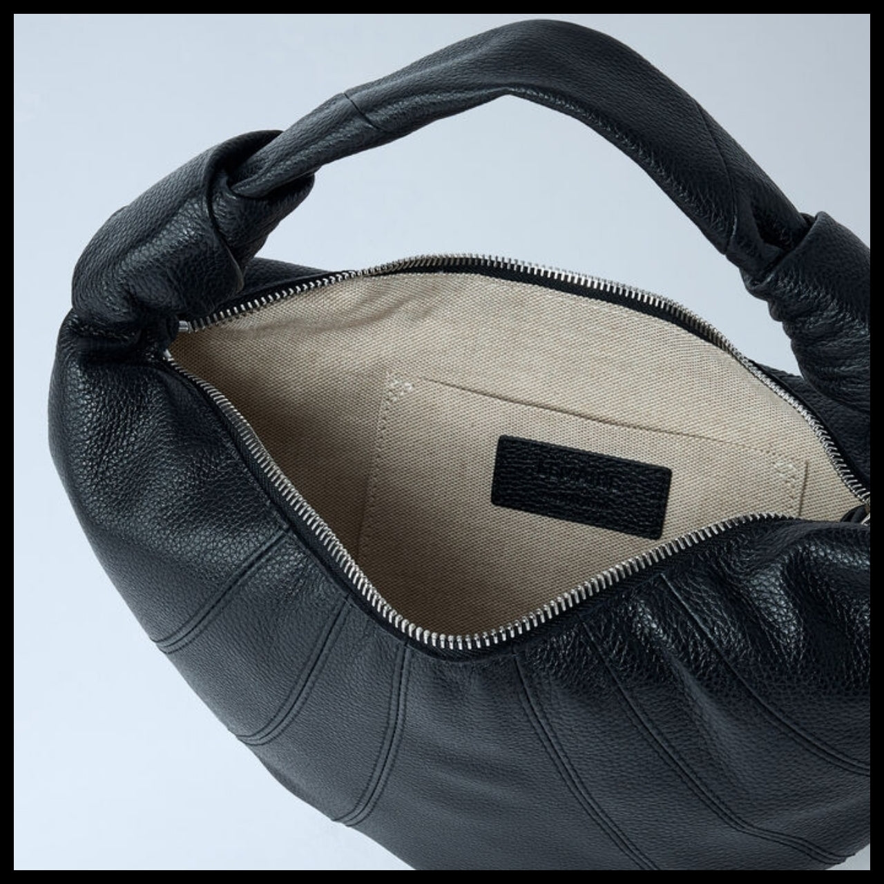 【LEMAIRE】Mini Fortune Croissant Handbag