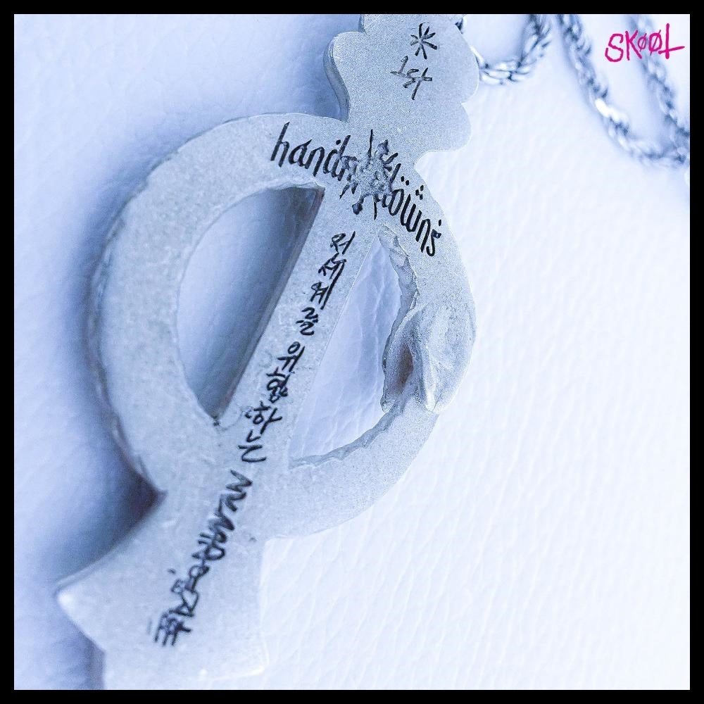 【SKOOT】White Snake Necklace