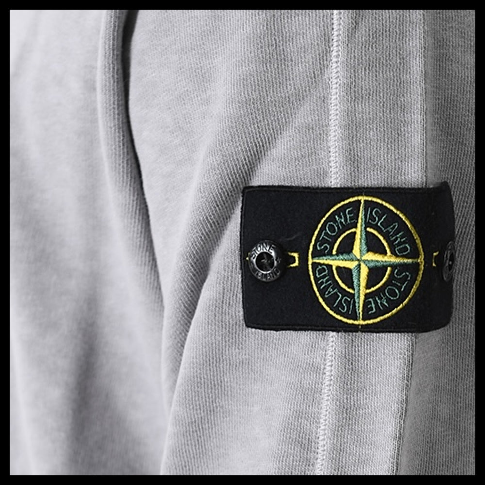 【STONE ISLAND】Badge Sweatshirt Heather Gray Men