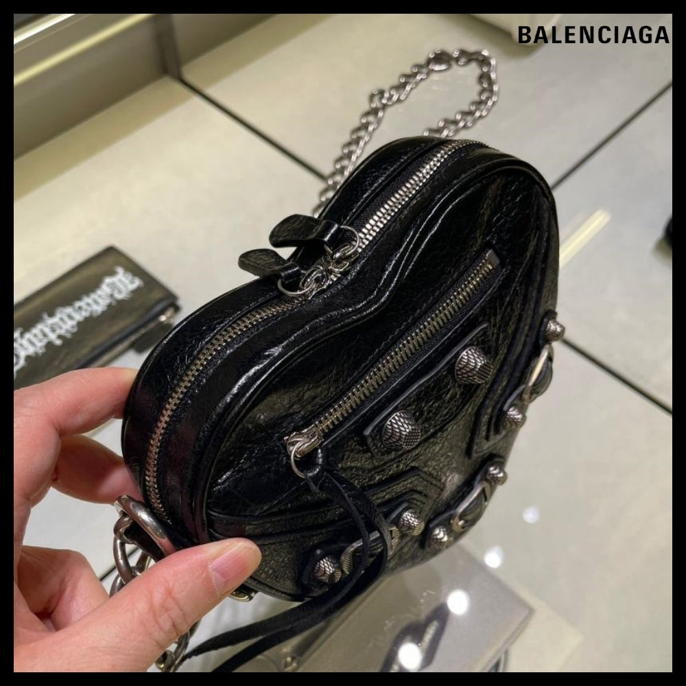 【BALENCIAGA】Le Cagole Heart Chain Mini Crossbody Bag Black