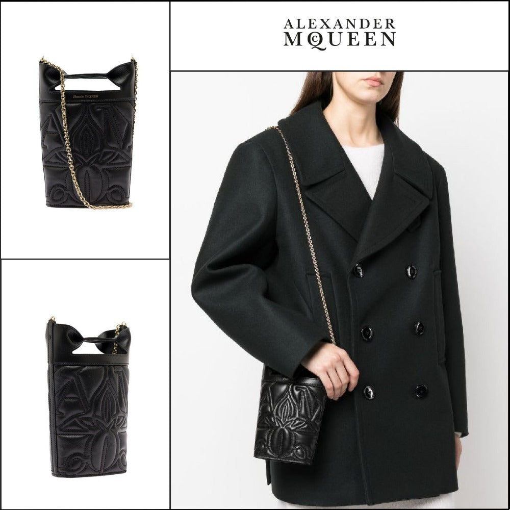 【Alexander Mcqueen】Logo Embossed Bow Chain Bag Black