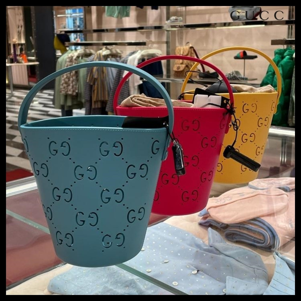 【GUCCI】パンチング モノグラム ラバー トートバッグ (3カラー)
