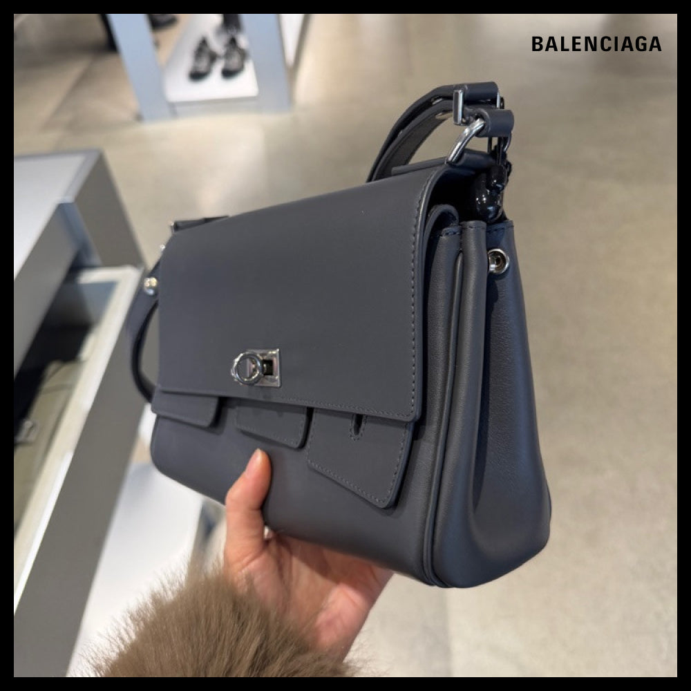 ★BALENCIAGAアウトレットセール★Bel Air Flap Bag XS Shoulder