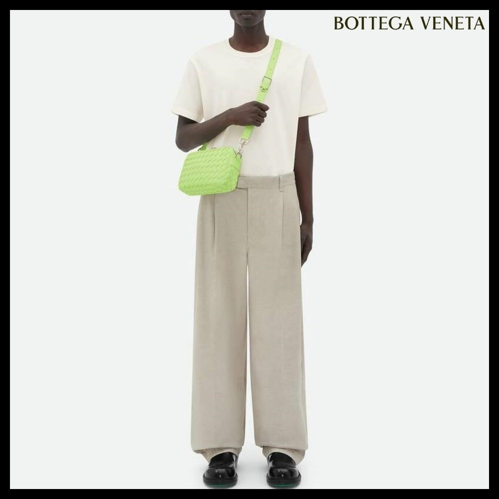 【BOTTEGA VENETA】SMALL INTRECCIATO CAMERA BAG FENNEL